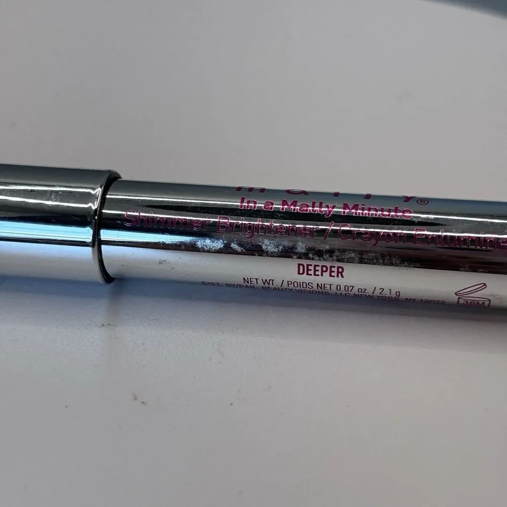 MALLY- In A Mally Minute - Shimmer Brightener Highlighter - Deeper - 0.07 Oz